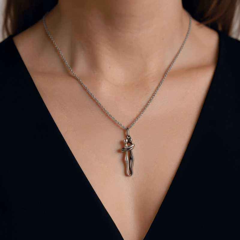 Couple/Best Friends Hugging Pendant Necklace — Cotairy™